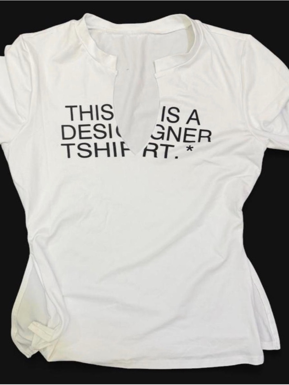 SHEIN White Notch-Neck Graphic Short Sleeve Tee